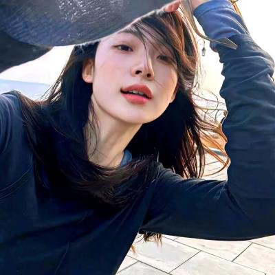 慈善晚宴实拍：某天后之女校园霸凌，评论区两极分化